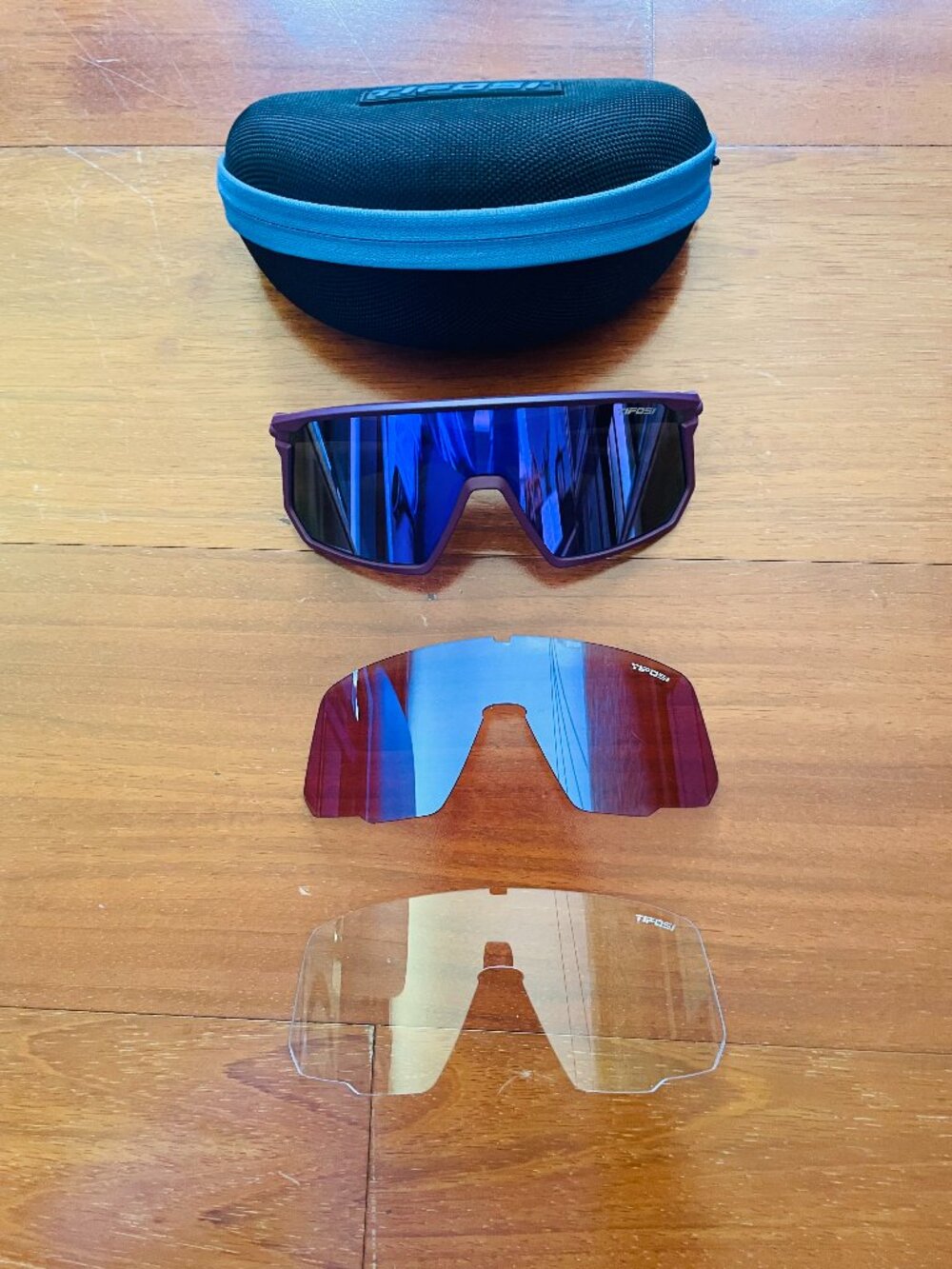 Tifosi Moab Cycling Glasses, Plum Passion, 3 interchangeable lenses